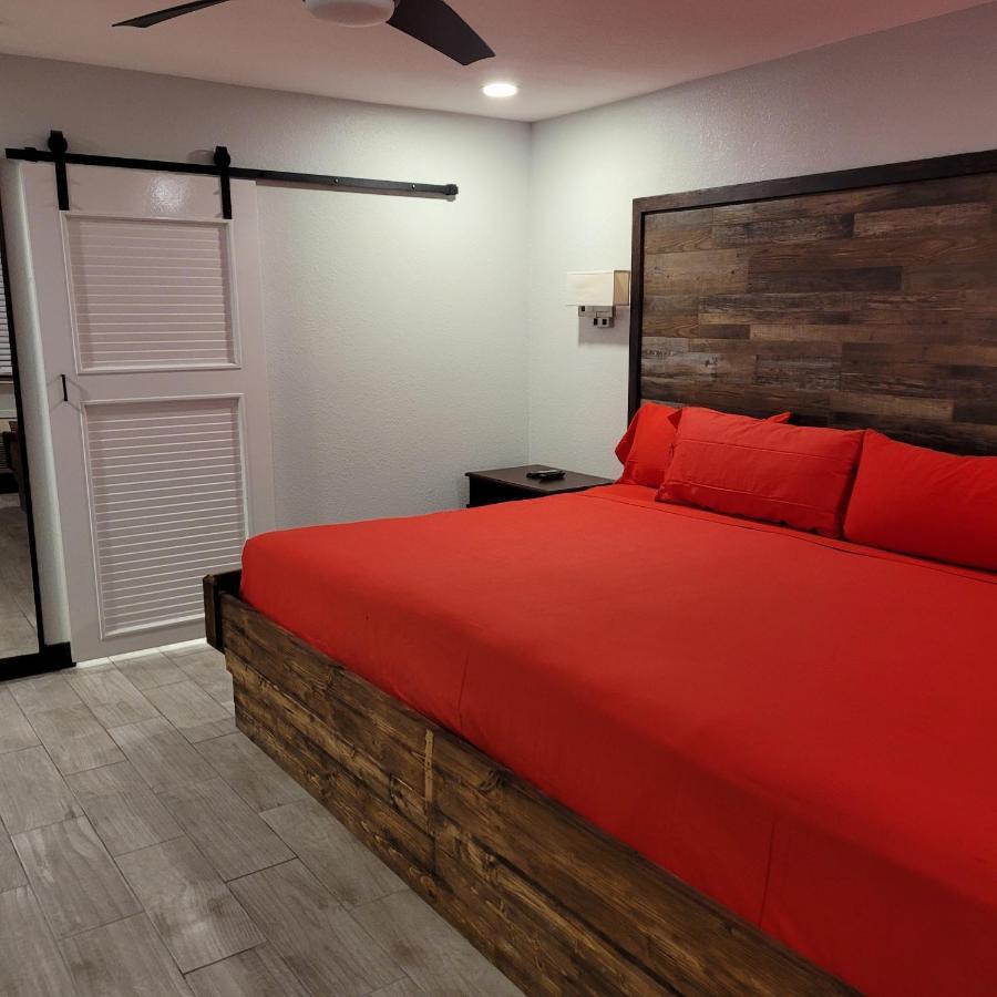 Pinetop Studio Suites Eksteriør bilde